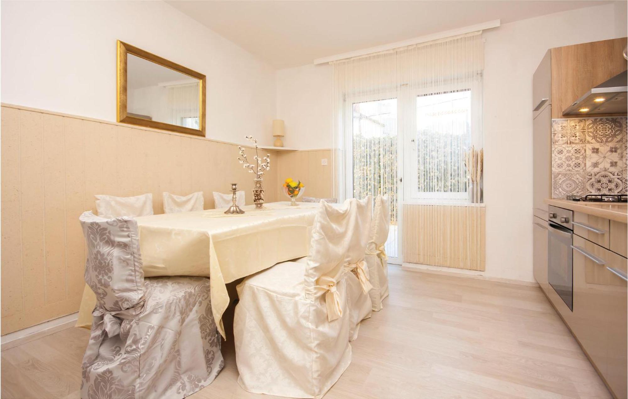Cozy Apartment In Brodarica With Wifi Esterno foto